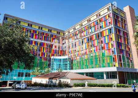 Gainesville Florida,University of Florida,campus,UF Health Shands Children’s Hospital,centro di medicina pediatrica,esterno,vetro colorato,facciata,bambino-fr Foto Stock