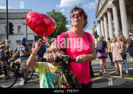 Immagini da anti-Trump protesta a Londra, 13 Luglio 2018 Foto Stock