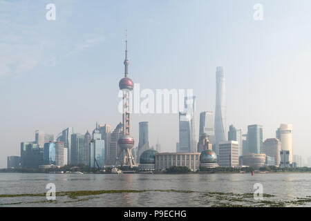 Shanghai World Financial Center di Shanghai città skyline scape, Shanghai luajiazui finanza e al quartiere degli affari della zona commerciale dello skyline di Shanghai, Cina Foto Stock