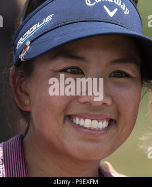 Sylvania, OH, Stati Uniti d'America. Il 15 luglio 2018. Fare Brianna sorrisi con ventole il giorno 4 del LPGA Marathon Classic in Sylvania, Ohio, il 13 luglio 2018. Credito: Mark Bialek/ZUMA filo/Alamy Live News Foto Stock