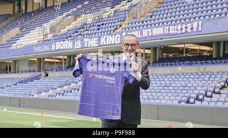 Londra, Regno Unito. 18 Luglio, 2018 - Stamford Bridge, London, Regno Unito Maurizio Sarri (Italia) incontra la stampa al suo debutto come Chelsea Football Club è di nuovo manager presso il club di Stadio Stamford Bridge nella zona ovest di Londra. Credito: Motofoto/Alamy Live News Foto Stock