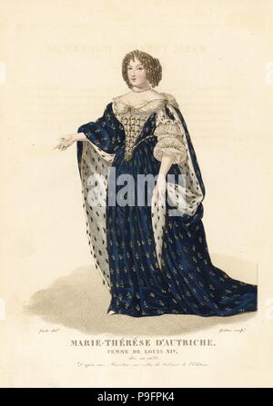 Maria Teresa di Spagna, regina di Francia, moglie di Re Luigi XIV di Francia, 1638-1683. Indossa i suoi capelli in boccoli, una perla girocollo, un abito in velluto blu decorato con fleurs de Lys e rivestiti con ermellino, pizzo manicotti, quilted corpetto decorato con perle. Dopo una miniatura nel editor di raccolta. Handcolored incisione su rame di Georges Jacques Gatine dopo una illustrazione di Louis Marie Lante da Galerie Francaise de Femmes Celebres, Parigi, 1827. Foto Stock