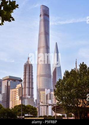 Il Pudong, Shanghai/Cina - apr. 24, 2018: Shanghai Tower, un 128-story mega alti grattacieli di Pudong, Shanghai, Cina. Foto Stock