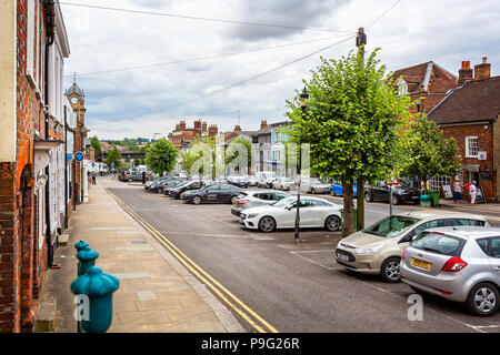 Antica High Street di Hungerford, Berkshire, Regno Unito adottate il 17 Luglio 2018 Foto Stock