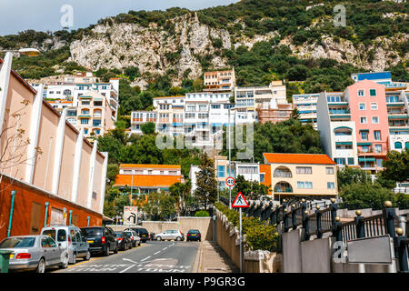 Vista urbano di Gibilterra al giorno di sole Foto Stock