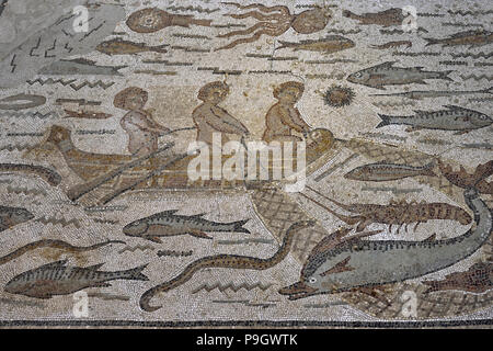 Mosaico romano, Casa de Ippolito, sito archeologico nella città di Madrid di Alcalá de Henares. La città romana di Complutum, Spagna Foto Stock