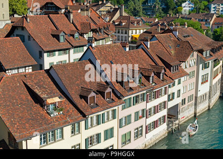 I tetti della città vecchia di Berna Foto Stock