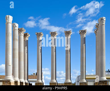 Le colonne Romane a Cordoba, Spagna - i resti di un tempio romano Foto Stock