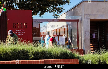 Johannesburg, Sud Africa, 11 settembre 2011, al di fuori di Nelson Mandela in casa Vilakazi Street Soweto Foto Stock