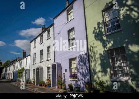 Worthing, Posh fila di case in Warwick Place, West Sussex, in Inghilterra, Regno Unito Foto Stock