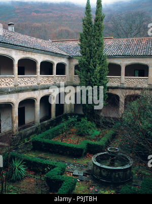 Vista del monastero di Yuste il chiostro in Estremadura. Foto Stock