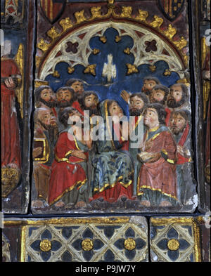 La Pentecoste", dettaglio del 'pala d altare della Madonna dell'ascensione', polichromed scultura in pietra. Foto Stock