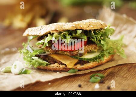 Vegetariano sano hamburger di farro Foto Stock