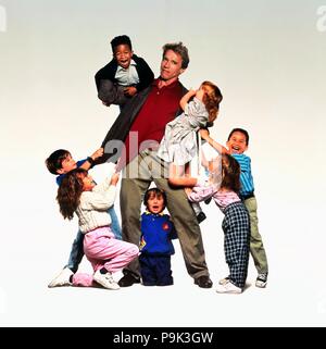 Pellicola originale titolo: KINDERGARTEN COP. Titolo inglese: KINDERGARTEN COP. Regista: IVAN REITMAN. Anno: 1990. Stelle: Arnold Schwarzenegger. Credito: Universal Pictures / Album Foto Stock