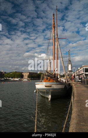 BRISTOL: L'alta nave 'Irene' nel porto galleggiante di Bristol Foto Stock