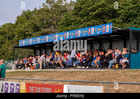 Bridgend, Galles. Il 18 luglio 2018. Host Penybont Newport County in un amichevole Pre-Season al KYMCO Stadium. Lewis Mitchell/Alamy Live News. Foto Stock