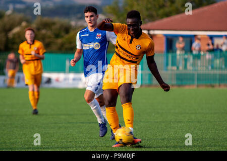 Bridgend, Galles. Il 18 luglio 2018. Host Penybont Newport County in un amichevole Pre-Season al KYMCO Stadium. Lewis Mitchell/Alamy Live News. Foto Stock