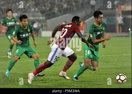 Beijin, Beijin, Cina. 19 Luglio, 2018. Pechino, Cina-Pechino Guo'una squadra di calcio sconfitte Henan Jianye 2-1 a 2018 Chinese Super League a Pechino in Cina. Credito: SIPA Asia/ZUMA filo/Alamy Live News Foto Stock