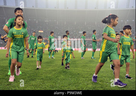 Beijin, Beijin, Cina. 19 Luglio, 2018. Pechino, Cina-Pechino Guo'una squadra di calcio sconfitte Henan Jianye 2-1 a 2018 Chinese Super League a Pechino in Cina. Credito: SIPA Asia/ZUMA filo/Alamy Live News Foto Stock