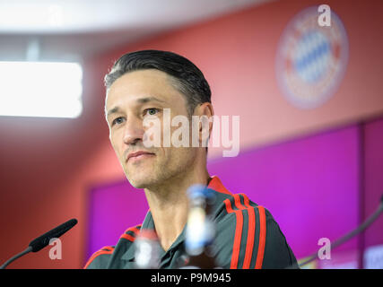 Monaco di Baviera, Germania. 19 Luglio, 2018. Soccer, Bundesliga, FC Bayern Monaco di Baviera conferenza stampa presso la base di formazione in Saebener Strasse. Monaco di Baviera head coach Niko Kovac parlando circa lo stato di preparazione per la nuova stagione. Credito: Matthias esitano di fronte/dpa/Alamy Live News Foto Stock