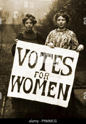 133 Annie Kenney e Christabel Pankhurst (ritagliate) Foto Stock