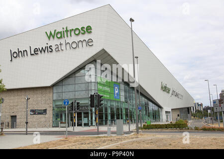 Il Waitrose, John Lewis a casa edificio in Basingstoke, UK. Foto Stock