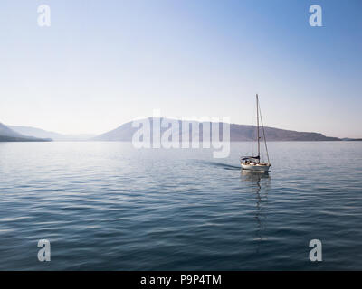 Blu del mare Ionio Foto Stock