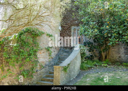 Scale e la finestra del Castello di Malahide & giardini vicino a Dublino, Irlanda Foto Stock