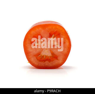 Un anello di pomodoro di San Marzano isolati su sfondo bianco Foto Stock