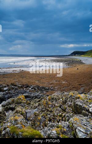 Monreith Beach, vicino al villaggio di Monreith, famoso per l'autore Gavin Maxwell a Dumfries e Galloway South West Scotland Foto Stock