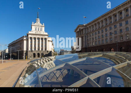 SOFIA, BULGARIA - 1 Aprile 2017: edifici di presidenza e ex partito comunista House di Sofia, Bulgaria Foto Stock