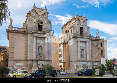 Porta Felice, una porta della città di Palermo, Sicilia, Italia, Europa Foto Stock