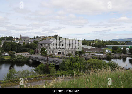 La classe Belleek Pottery Factory nella città di Belleek Co Fermanagh che il Primo Ministro Theresa Maggio si recherà in visita. Foto Stock