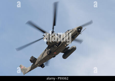 Il Kamov Ka-52 elicottero d'assalto russo di Air Force al MAKS-2009 Airshow internazionale vicino Zhukovsky, Russia. Foto Stock