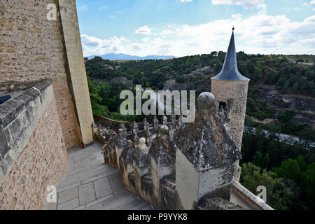 Alcazar of Segovia, vista della periferia dalla rocca, Spagna Foto Stock