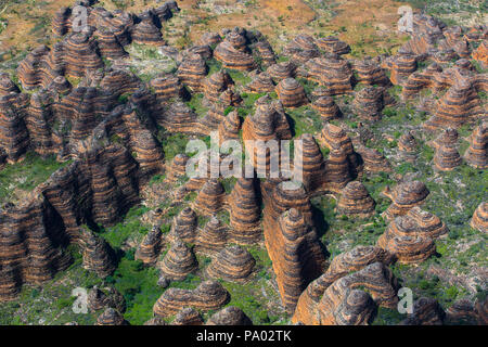 Vista aerea dei Bungle Bungle Range nel Parco Nazionale di Purmululu, Australia occidentale Foto Stock
