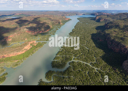 Vedute aeree di Hunter River Valley in Kimberley, Australia occidentale Foto Stock