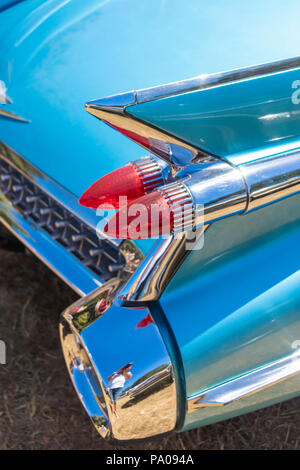 Classic 1950s Cadillac berlina coupé deville bullet luci di coda Foto Stock