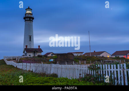 Un colpo preso da Pigeon Point Lighthouse Foto Stock