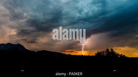 Il fulmine colpisce in Big Bend NP Foto Stock