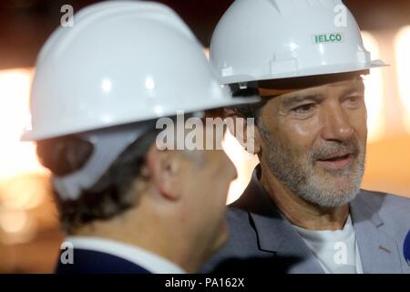 Malaga, Spagna. 19 Luglio, 2018. Antonio Banderas con Caixabank nel suo Soho progetto teatro in Málaga Málaga, Spagna Credito: CORDON PREMERE/Alamy Live News Foto Stock