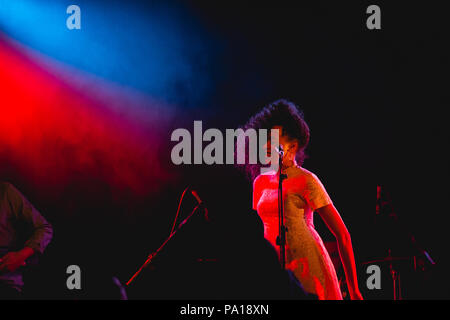 Lamer Tree Festival , REGNO UNITO, data 19th, luglio 2018, Flamingods giocando sulla fase di arco il giovedì sera, Credito: Guy Peterson. Foto Stock