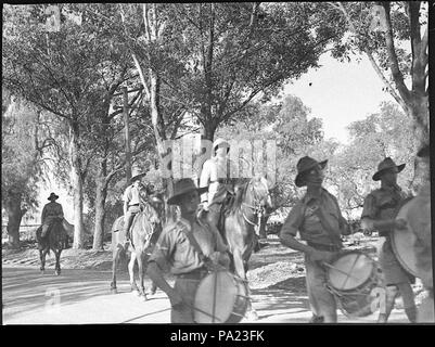 249 25441 SLNSW milizia camp a Liverpool principali Hill Foto Stock