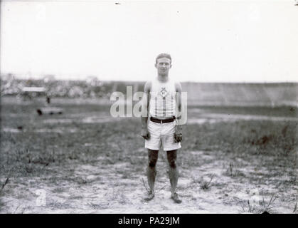 148 Archie Hahn del Milwaukee Athletic Club, vincitore della 60, 100 e 200 metri di eventi di corsa al 1904 Olimpiadi Foto Stock