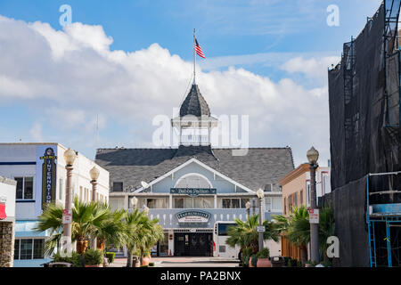 Newport Beach, MAR 24: vista esterna del Balboa Pavilion il Mar 24, 2018 a Newport Beach in California Foto Stock