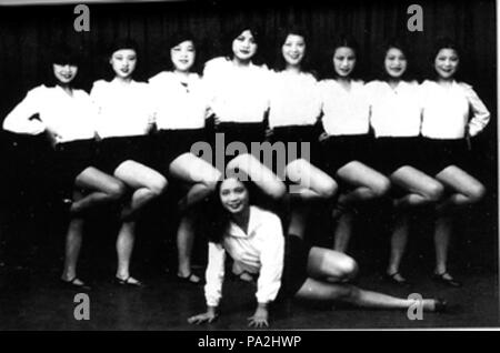 328 Wang Renmei e chiaro di luna la troupe Foto Stock