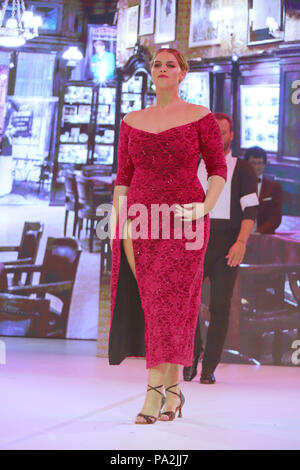 Gli ospiti presso la famiglia Ernstings fashion show per autuum/inverno 2018 dotate di: Angelina Kirsch dove: Amburgo, Germania Quando: 18 giu 2018 Credit: Becher/WENN.com Foto Stock