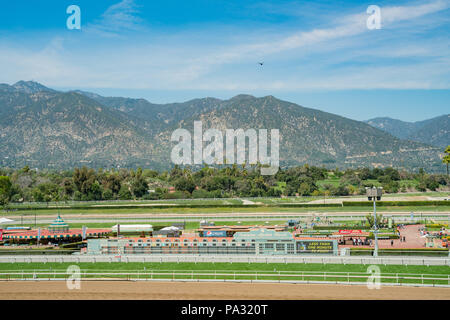 Los Angeles, APR 8: le corse di cavalli in Santa Anita Park il Apr 8, 2018 a Los Angeles in California Foto Stock