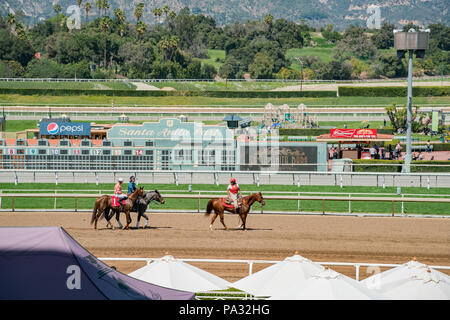 Los Angeles, APR 8: le corse di cavalli in Santa Anita Park il Apr 8, 2018 a Los Angeles in California Foto Stock