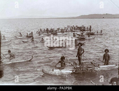 206 Prauwen incontrato Papua in de Humboldt-baai bij het vertrek van h... - Collectie stichting Nationaal Museum van Wereldculturen - TM-60010062 Foto Stock